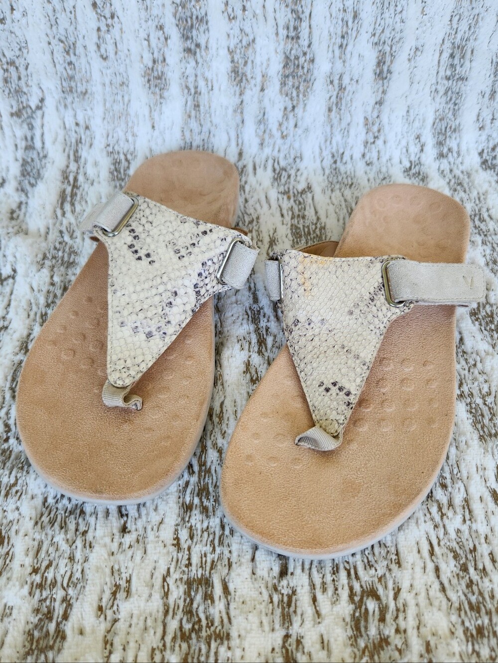 Vionic "Wanda Embossed Snake" Sandal Flip Flop Thong Cream | Women's Size 8.5 - Picture 2 of 9